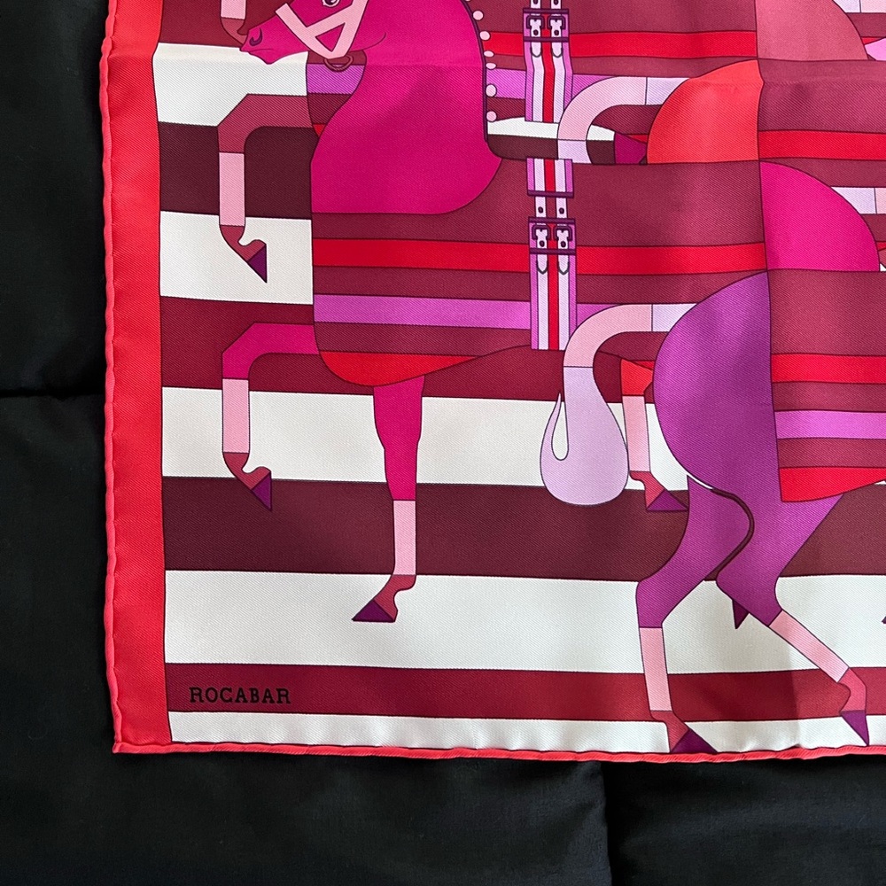 Hermès Paris silk scarf (approx. 16” x 16”). - Picture 6 of 13